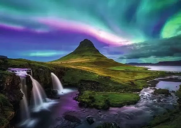 Nordlichter über Kirkjufell