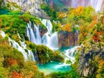 Plitvicer Wasserfälle im Herbst